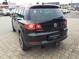 Volkswagen Tiguan (2010) 2.0 TSi R-Line 4x4 - náhled 4