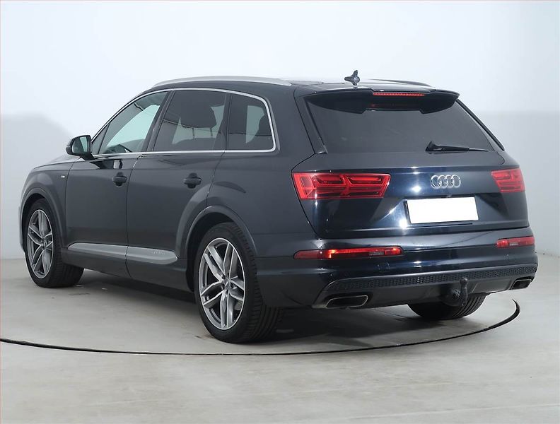 Audi Q7 (2016) S-Line 3.0 TDI - fotka 4 z 30