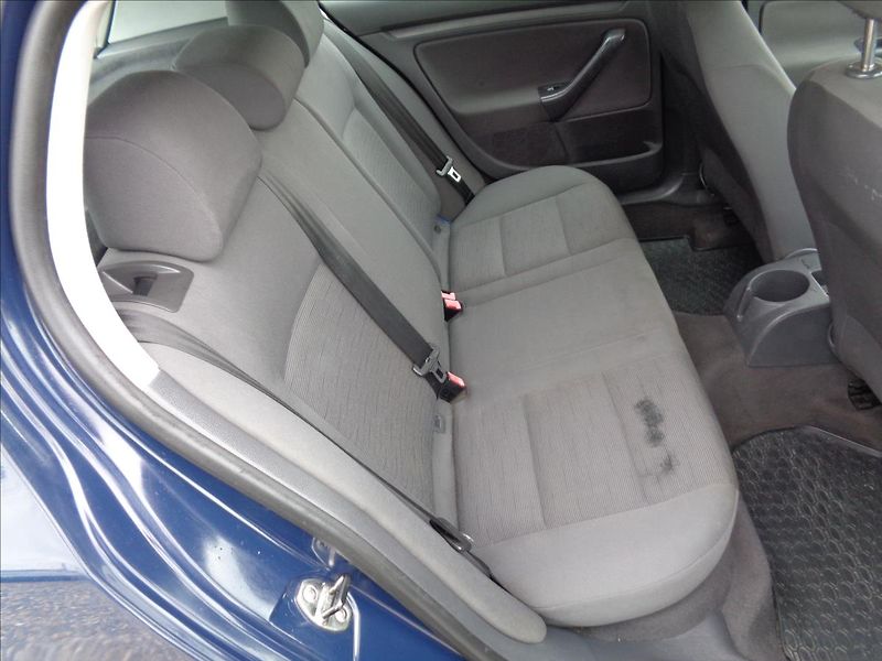 Volkswagen Golf 1,4 - fotka 10 z 16