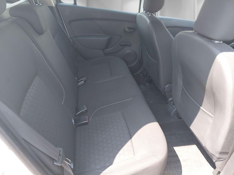 Dacia Logan (2014) 1.2 16V Arctica   - fotka 21 z 24