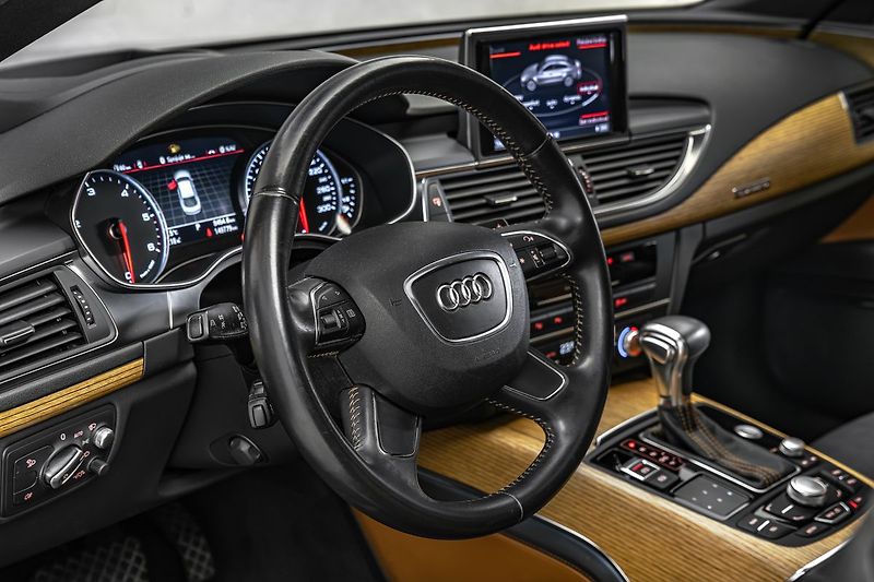 Audi A7 SB 3,0TDI Q Exclusive Masáže V - fotka 14 z 25