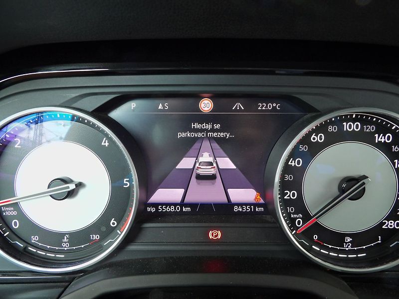 Volkswagen Touareg 3.0TDI V6 8°AT 4x4 Tažné ČR - fotka 17 z 35