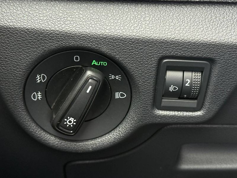 Škoda Kamiq (2025) 1.0 TSI 85 kW 130 let - fotka 18 z 21