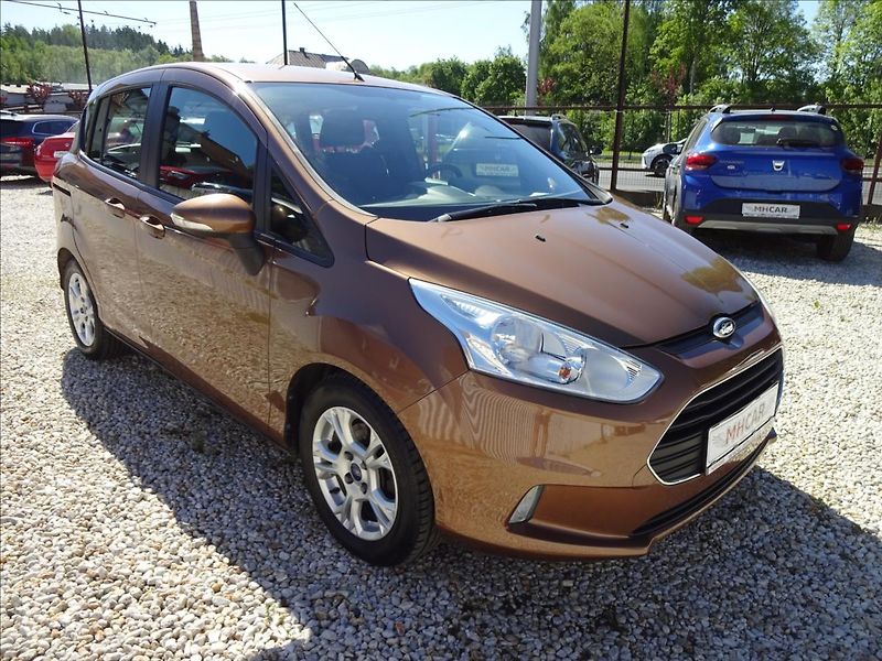Ford B-MAX 1,0 i 74kW - fotka 9 z 47