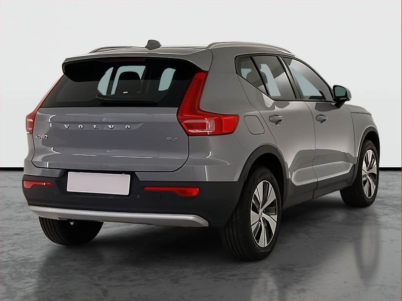 Volvo XC40 (2024) B4 - fotka 5 z 24
