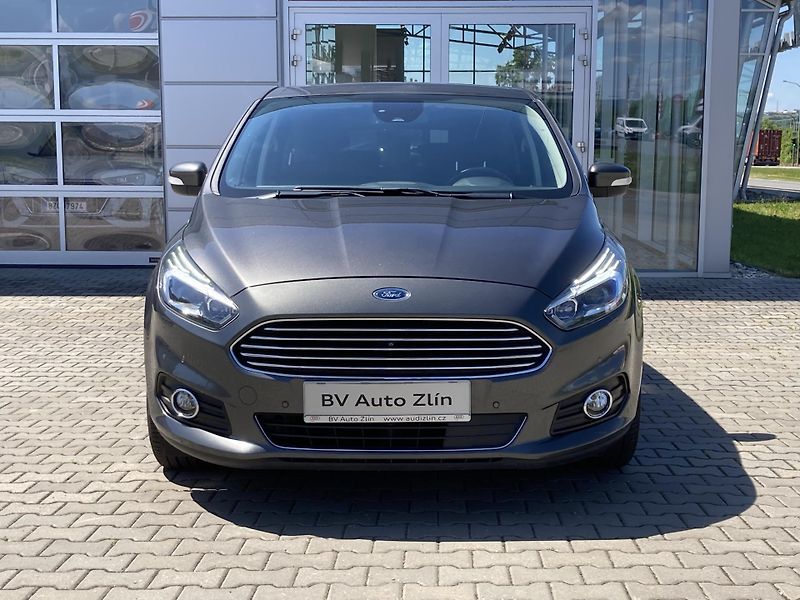 Ford S-MAX (2018) 2.0 TDCi Titanium, 7míst - fotka 8 z 42