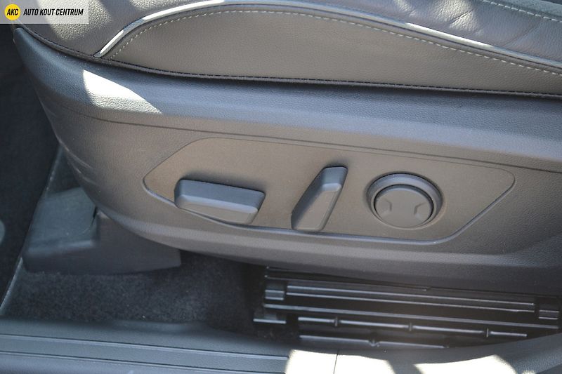 Hyundai Tucson 1,6 T-GDI PHEV 4WD AT 20 YEARS - fotka 38 z 75