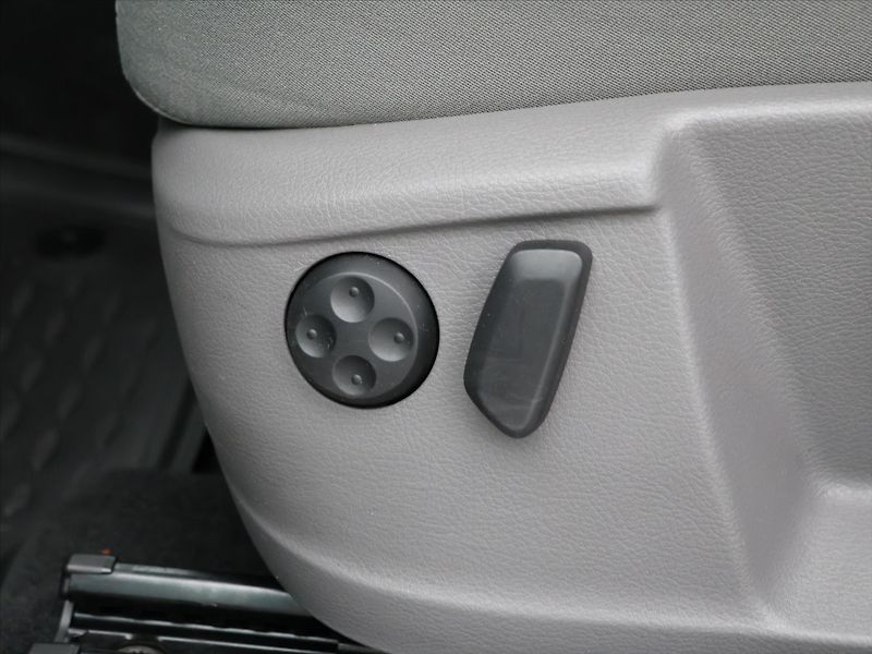 Seat Alhambra 2,0 TDI 103 kW 4DRIVE Panorama - fotka 18 z 38