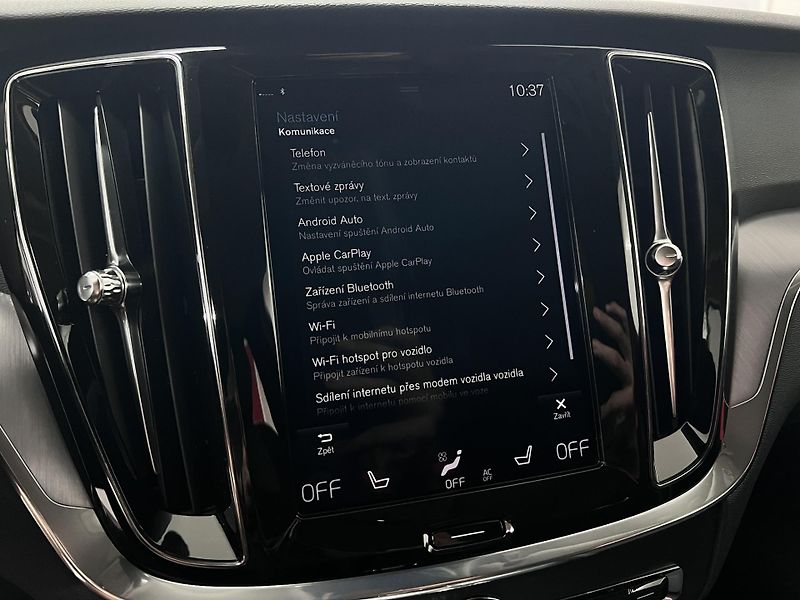 Volvo V60 2.0 T4 140 kW, Automat, 2020 - fotka 37 z 38