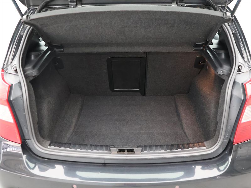 BMW Řada 1 3,0 130i 209kW Aut.Klima - fotka 10 z 25