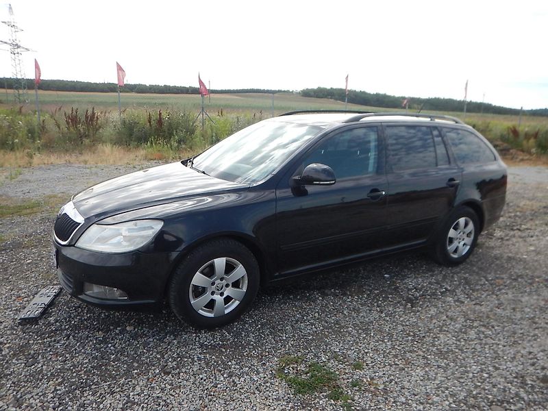 Škoda Octavia 1.9 TDi 77 kw ,motor- 60000 KM - fotka 2 z 16