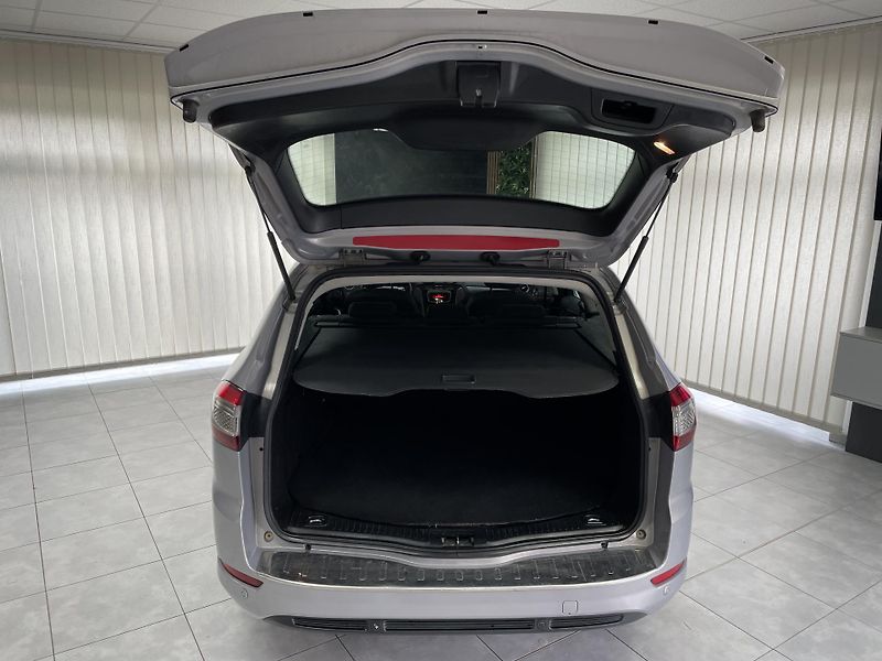 Ford Mondeo 1.6 i 118kW ČR SERVISKA  - fotka 25 z 25