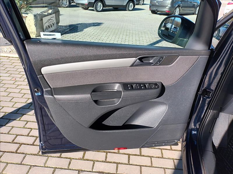 Volkswagen Sharan 1,4 TSI,LPG,SERVIS,ROZVODY, - fotka 17 z 40