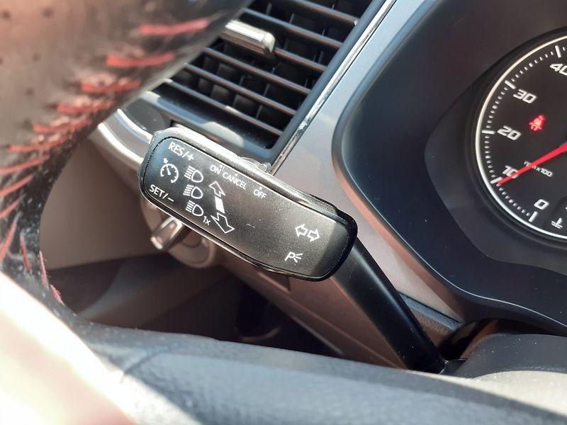 Seat Leon (2014) KOMBI 1.4 TSI FR - fotka 11 z 37