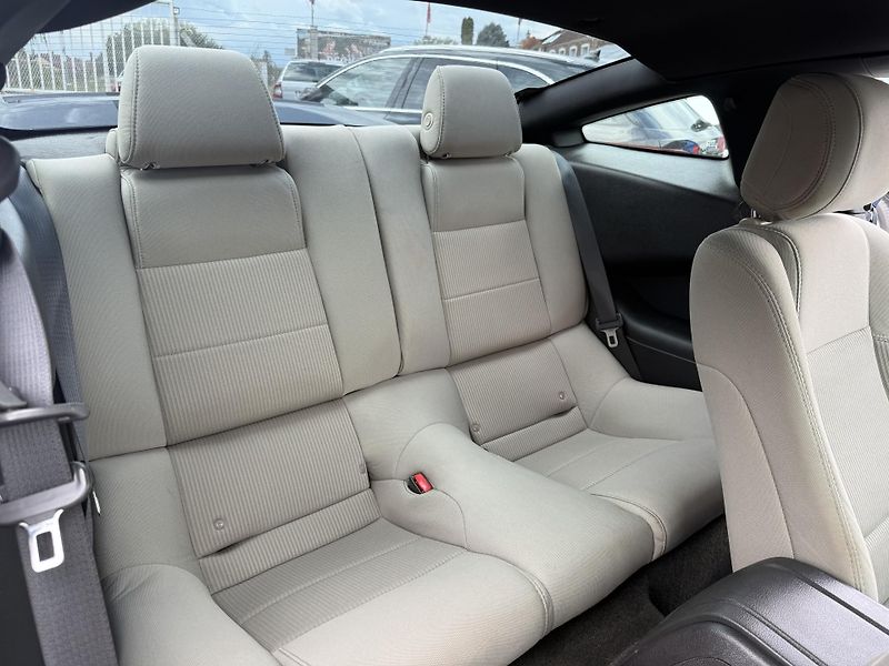 Ford Mustang (2013) 3.7 V6 - fotka 12 z 14