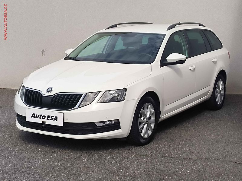 Škoda Octavia (2019) 1.6 TDi, Ambition, DSG - fotka 3 z 23