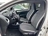 Toyota Aygo 1,0 VVTi x-play - náhled 7