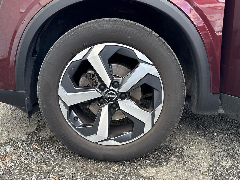 Nissan Qashqai MHEV N-Connecta - fotka 27 z 27