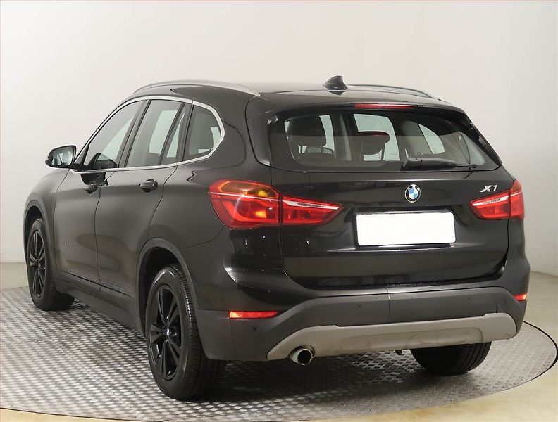 BMW X1 (2016) xDrive18d, 4X4, Automat - fotka 4 z 20
