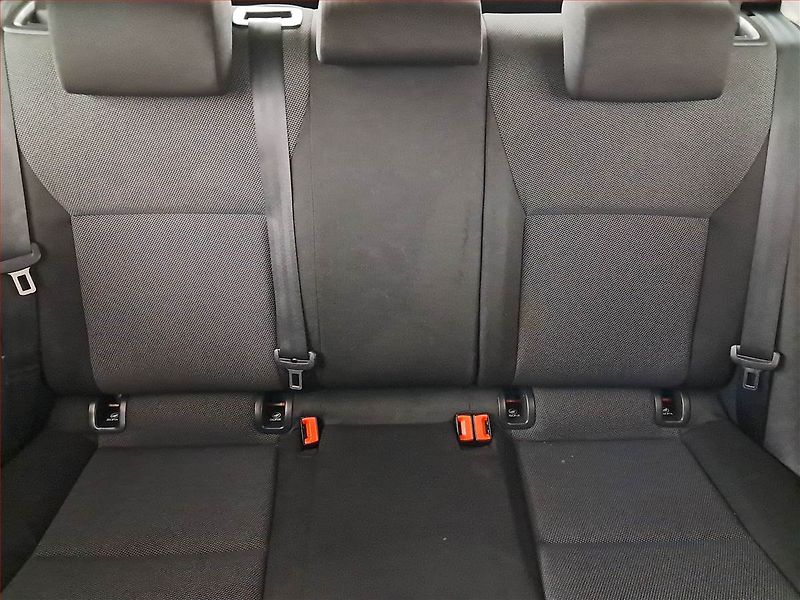 Škoda Octavia (2014) 1.6 TDI, Tempomat - fotka 10 z 16