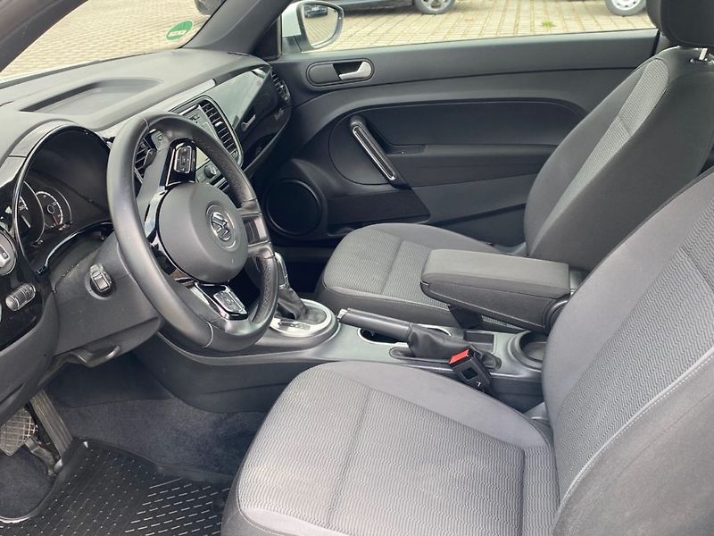 Volkswagen Beetle (2014) 1,2 TSI (77kW) Aut. BA - fotka 11 z 25