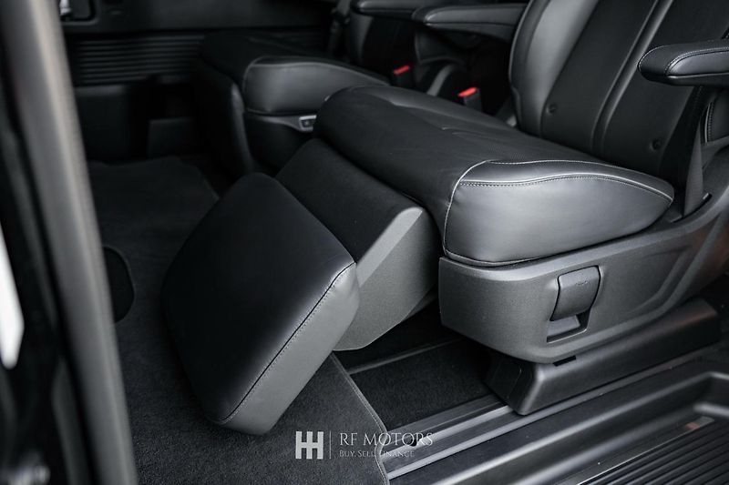 Hyundai Staria (2023) 2.2 CRDi Luxury 4x4 130kW - fotka 30 z 54