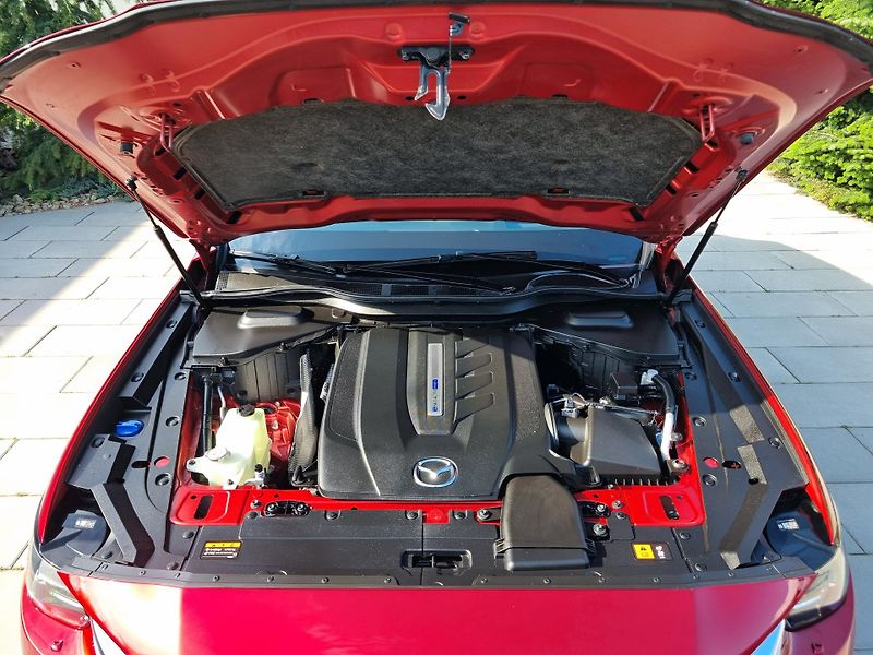 Mazda CX-60 (2022) 2.5 PHEV,EXCLUSIVE LINE,MATRIX - fotka 35 z 47