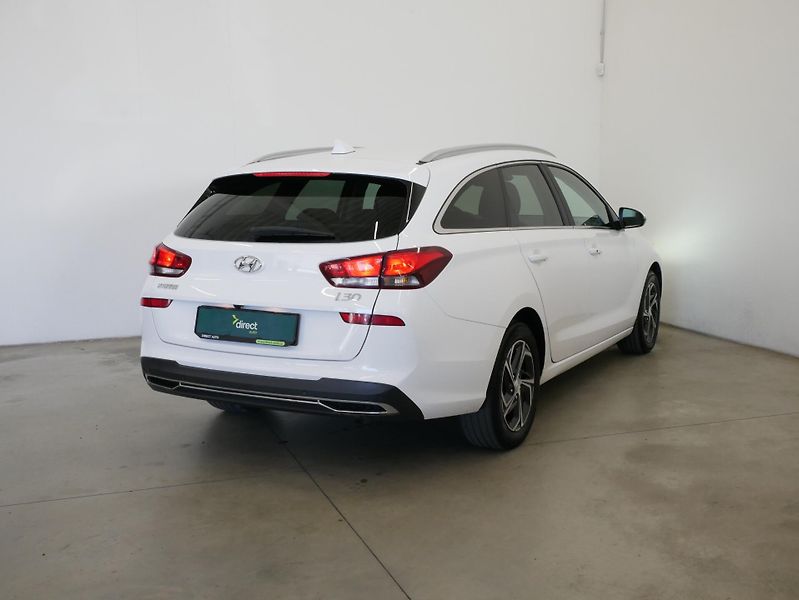 Hyundai i30 - fotka 2 z 26