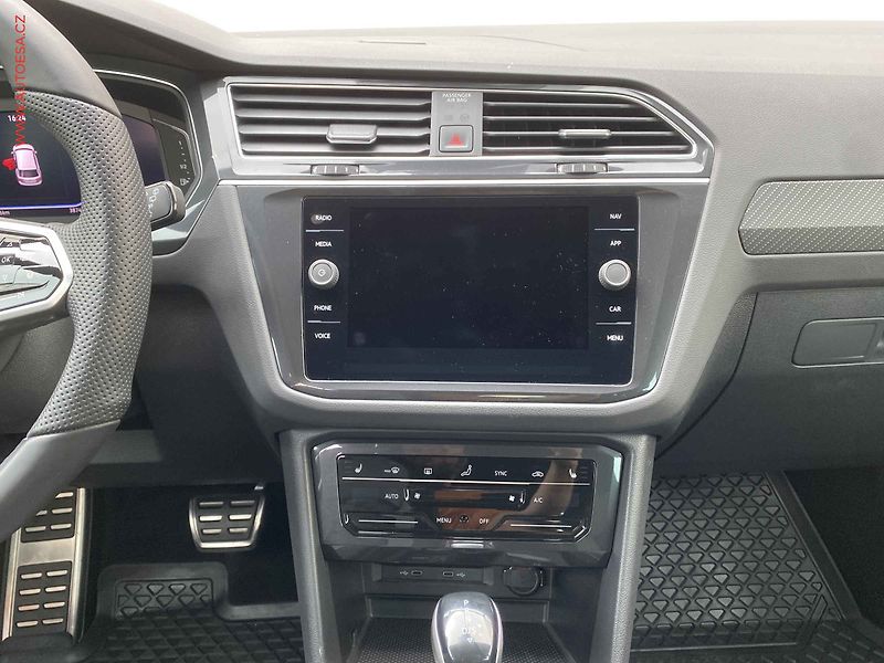 Volkswagen Tiguan (2021) 2.0 TSI 4x4, R-Line - fotka 12 z 25