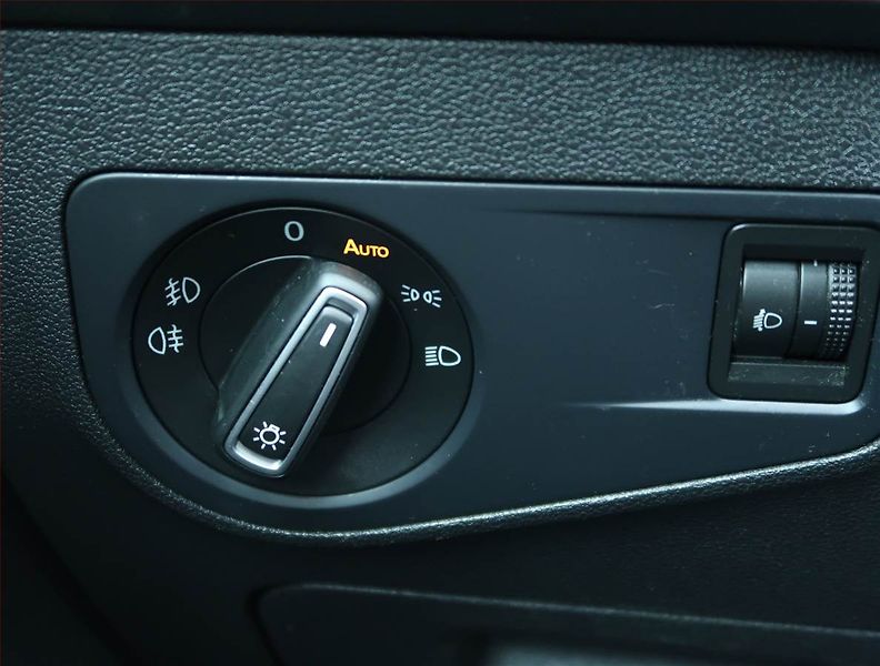 Volkswagen Tiguan (2016) Comfortline 2.0 TDI, Automat - fotka 17 z 21