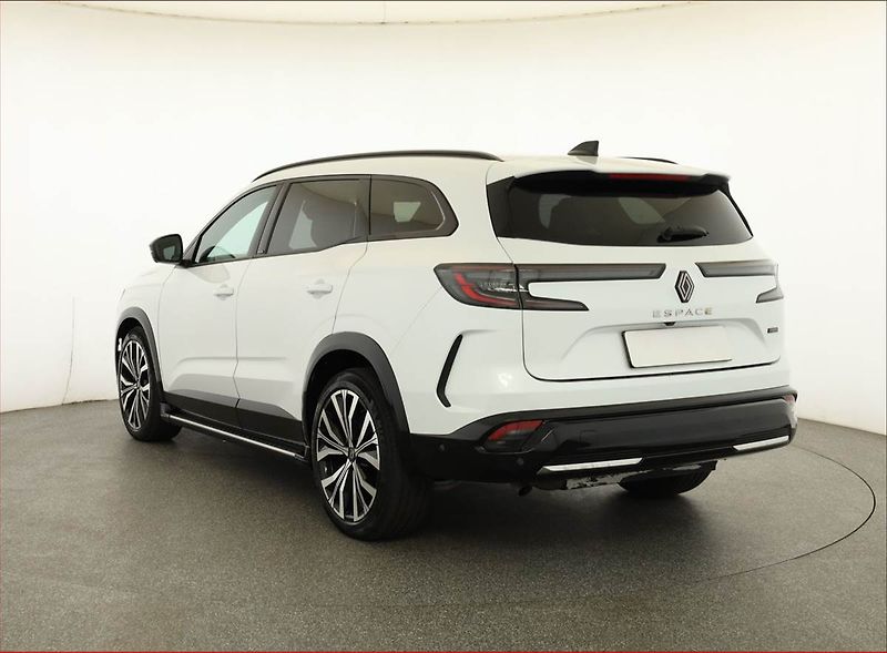 Renault Espace (2023) E-Tech FHEV 200 - fotka 4 z 24