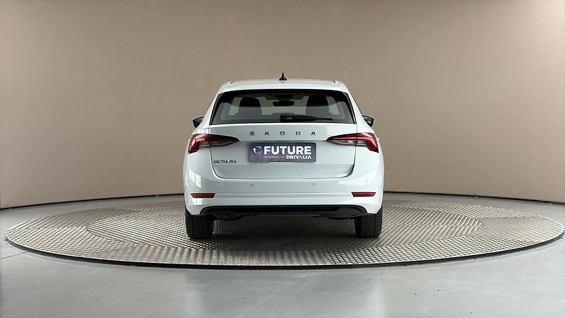 Škoda Octavia 2.0 TDI Style Combi - fotka 5 z 25
