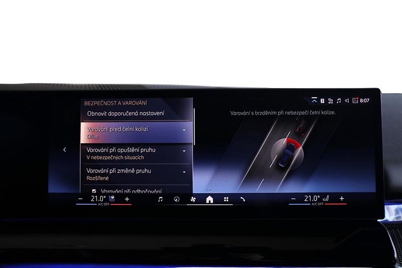 BMW Řada 5 540d xDrive Touring - fotka 16 z 35