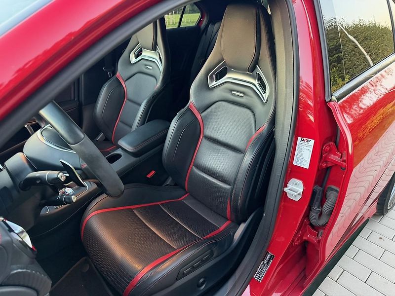 Mercedes-Benz Třídy A (2016) - fotka 13 z 35