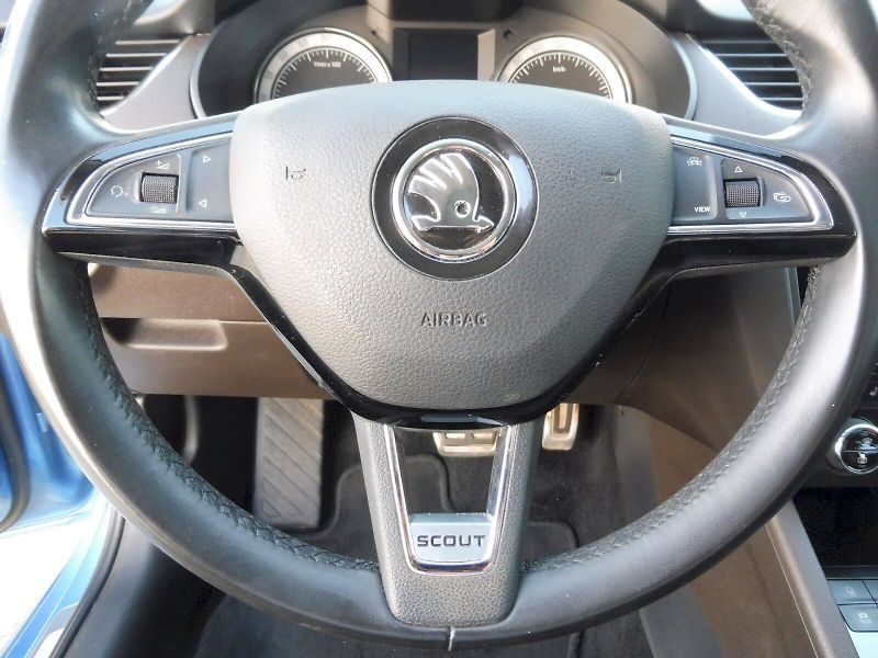 Škoda Octavia (2019) Combi ScoutLine 2,0 TDI 110kW - fotka 10 z 30