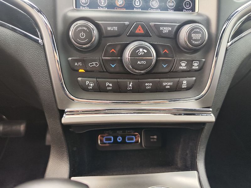 Jeep Grand Cherokee 5.7 HEMI/268kW V8 Trailhawk AT - fotka 24 z 35