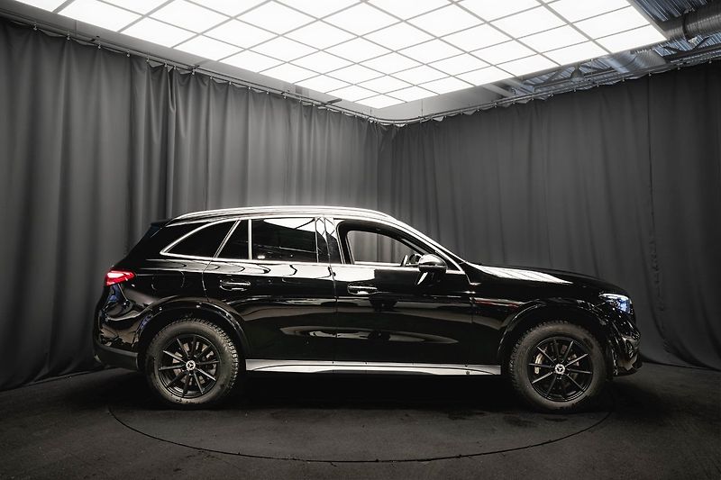 Mercedes-Benz GLC 300 de 4M AMG Distronic DIGI - fotka 3 z 21