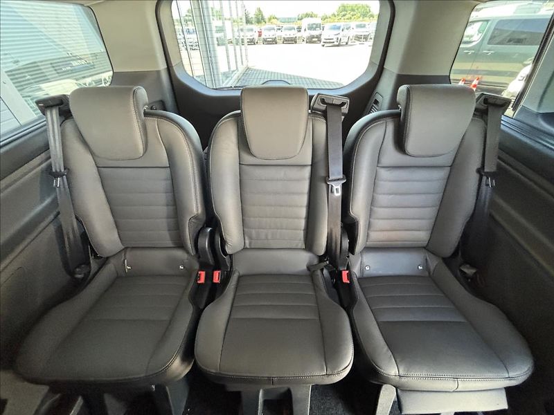 Ford Tourneo Custom 2,0 136kW Titanium X Webasto - fotka 14 z 36