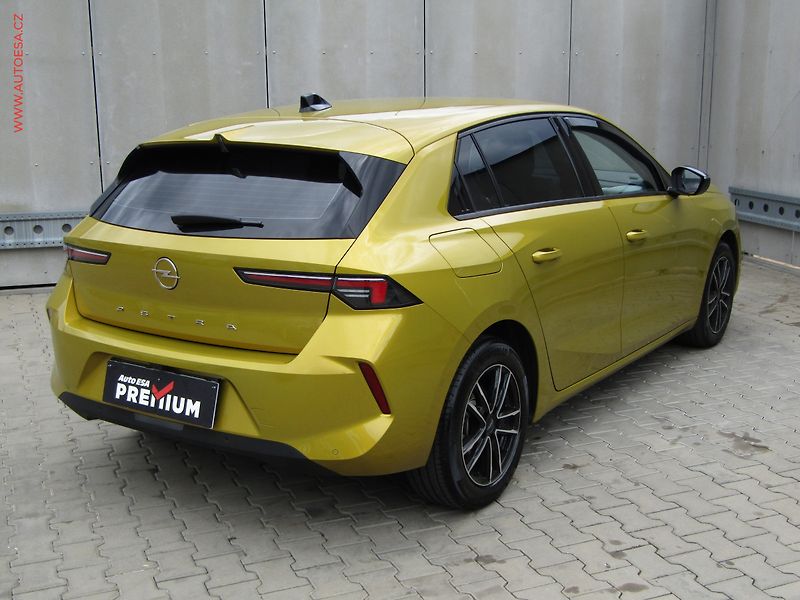 Opel Astra (2024) 1.2 T, ČR, AC, tempo, kamera - fotka 4 z 21