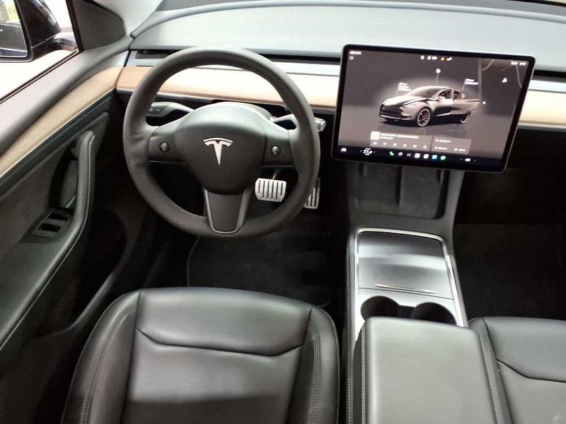 Tesla Model Y PERFORMANCE 393kw 91 % - fotka 3 z 9