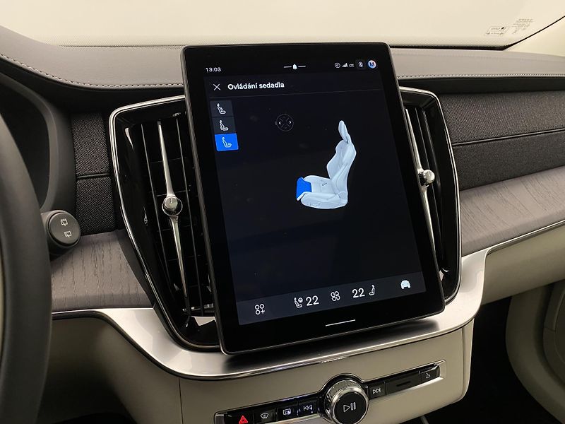 Volvo XC90 (2026) T8 AWD Plug-in BRIGHT PLUS 7m - fotka 69 z 71