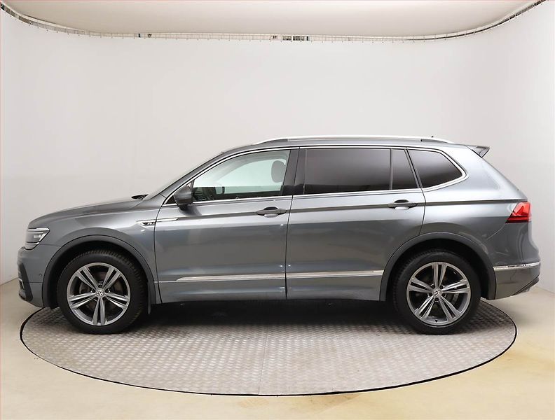 Volkswagen Tiguan Allspace (2020) R-Line 2.0 TDI - fotka 3 z 25