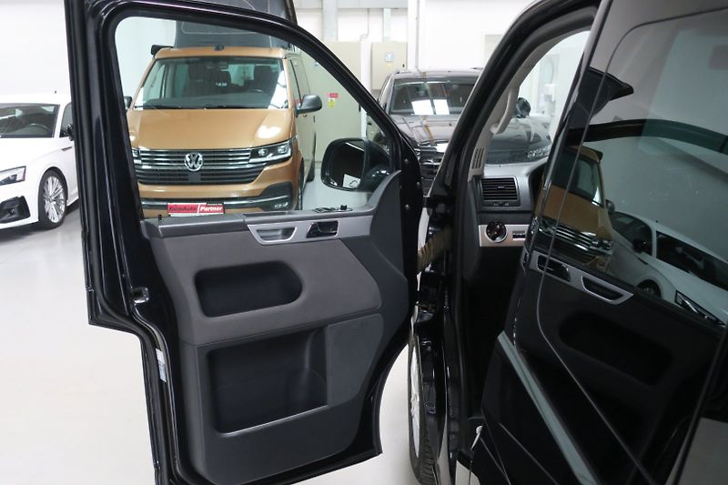 Volkswagen Multivan (2014) T5.1 Long Comfort 4Motion DSG - fotka 9 z 46