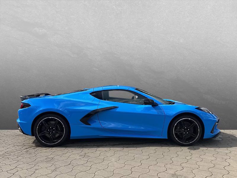 Chevrolet Corvette C8 Stingray 3LT Z51 - fotka 3 z 9