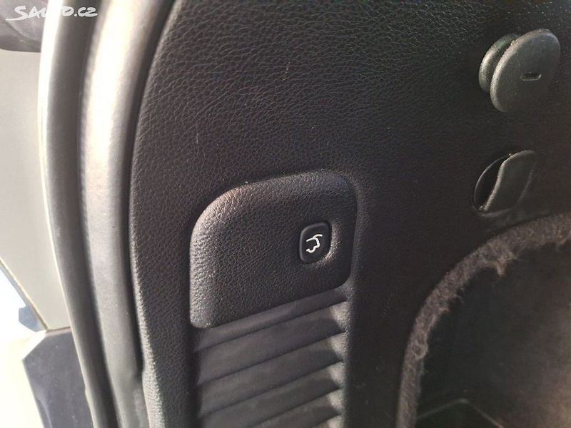 Jeep Grand Cherokee (2016) 3,0 V6 SUMMIT - fotka 17 z 17