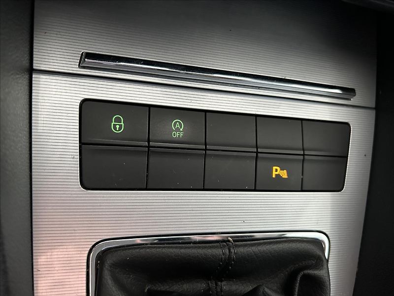 Škoda Octavia 2,0   TDI 110kW,ELEGANCE,ČR - fotka 22 z 27