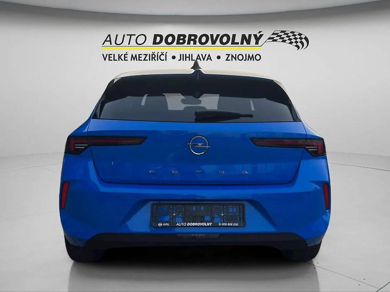 Opel Astra Edition HB 1.2 TURBO (96kW/130 - fotka 6 z 26
