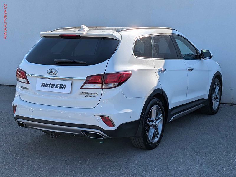 Hyundai Santa Fe (2016) 2.2 CRDi 4WD, 1.maj,ČR, AT - fotka 6 z 26