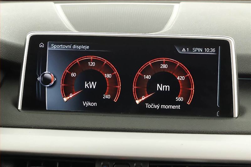 BMW X5 (2016) xDrive30d - fotka 17 z 20