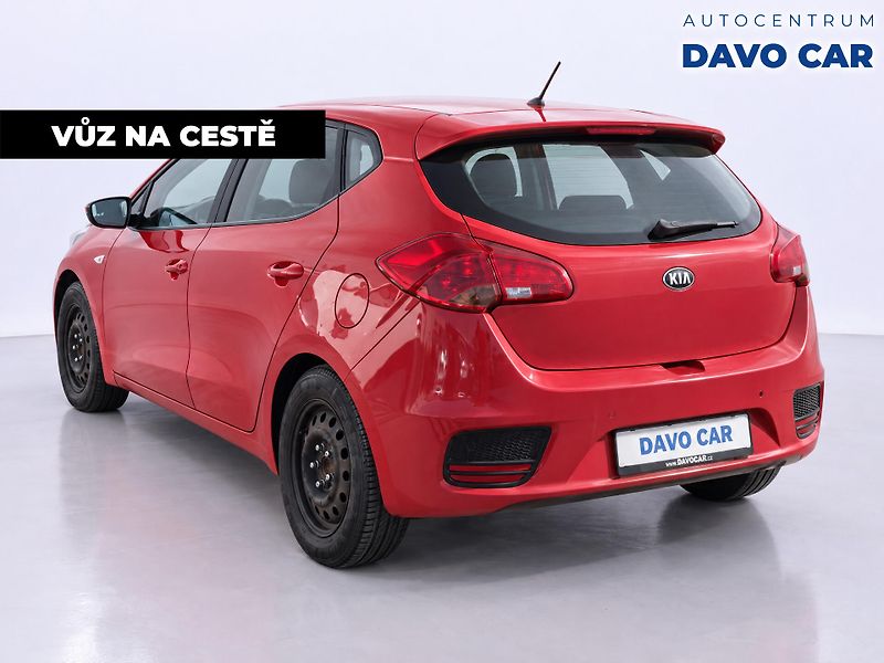 Kia Ceed 1,4 i 73kW Exclusive CZ DPH - fotka 2 z 12
